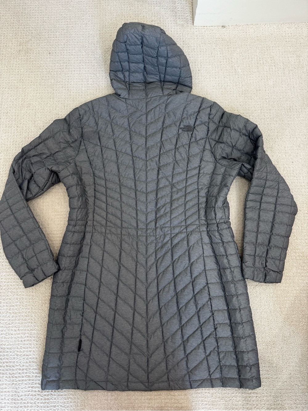 The North Face Women's Black Quilted Long Puffer Jacket - Picture 5 of 7